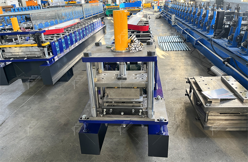 Fourniture d'équipements sur mesure Fourniture d'équipements sur mesure