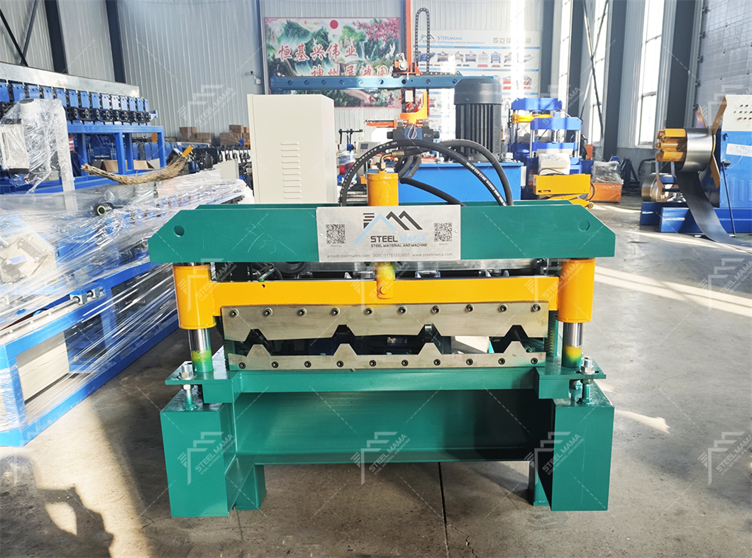 Machine de formage à froid pour tôle de toiture Machine de formage à froid pour tôle de toiture