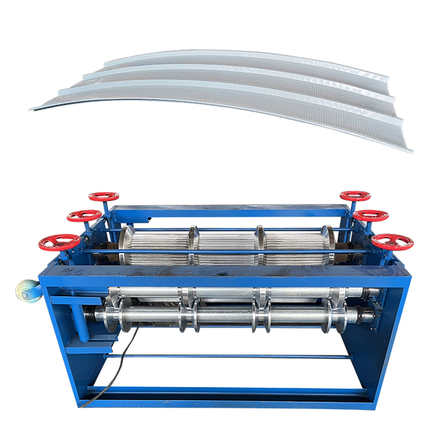 Machine de cintrage à rouleaux pour tôle de toiture