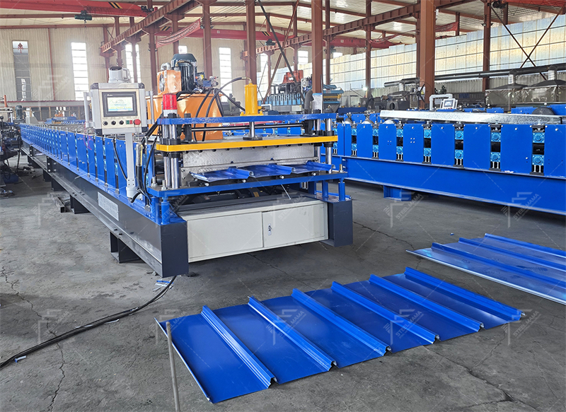 toiture de t&ocirc;le &agrave; baguette 