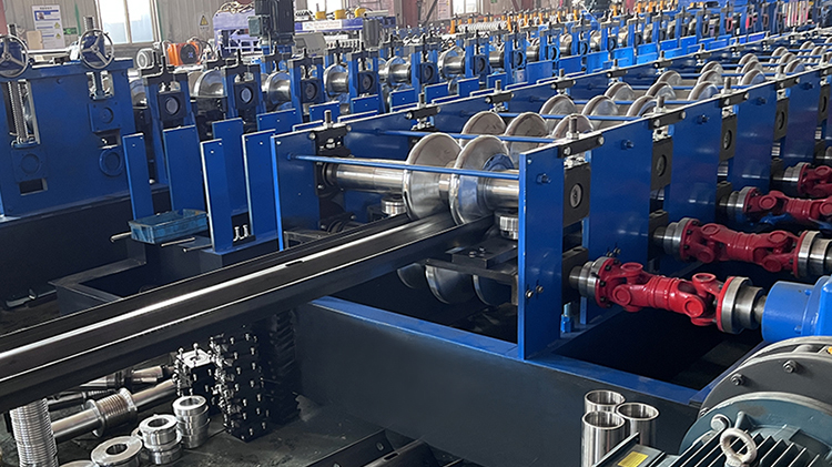 Ligne de profilage pour profil&eacute;s Circulation