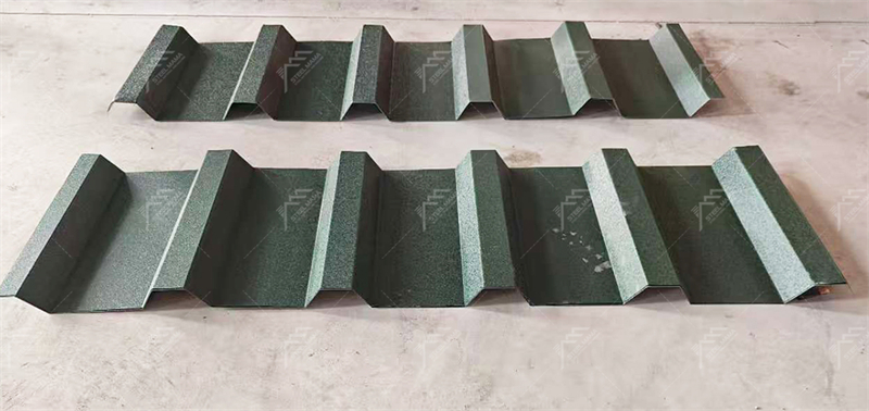 Fabricant de machines de formage de panneaux de toiture double couche