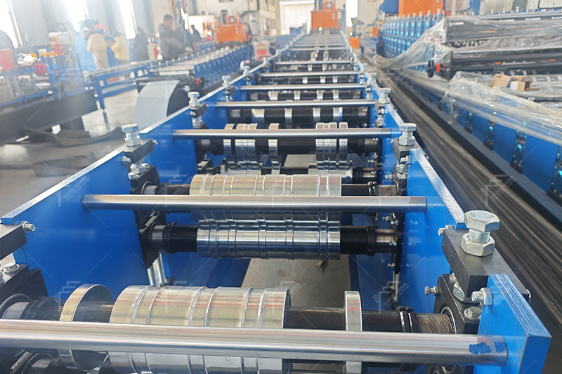 Les Profileuses &agrave; Goutti&egrave;re