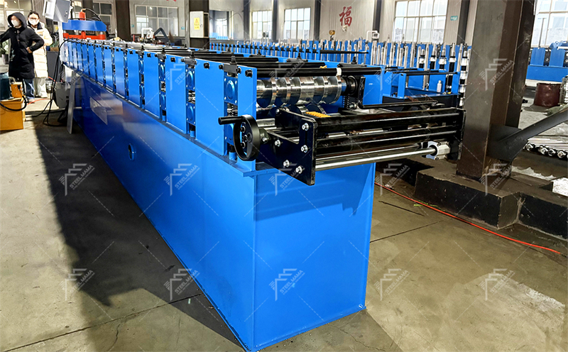 Machine &agrave; Fa&icirc;tage toiture