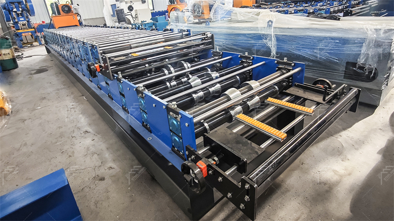 double sheet forming machine