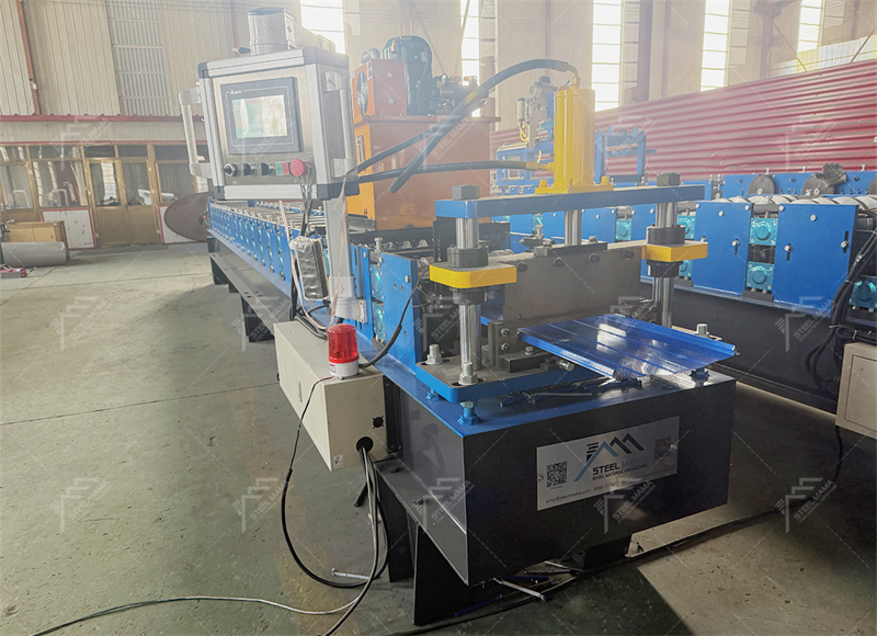 Machine de profilage &agrave; joint debout