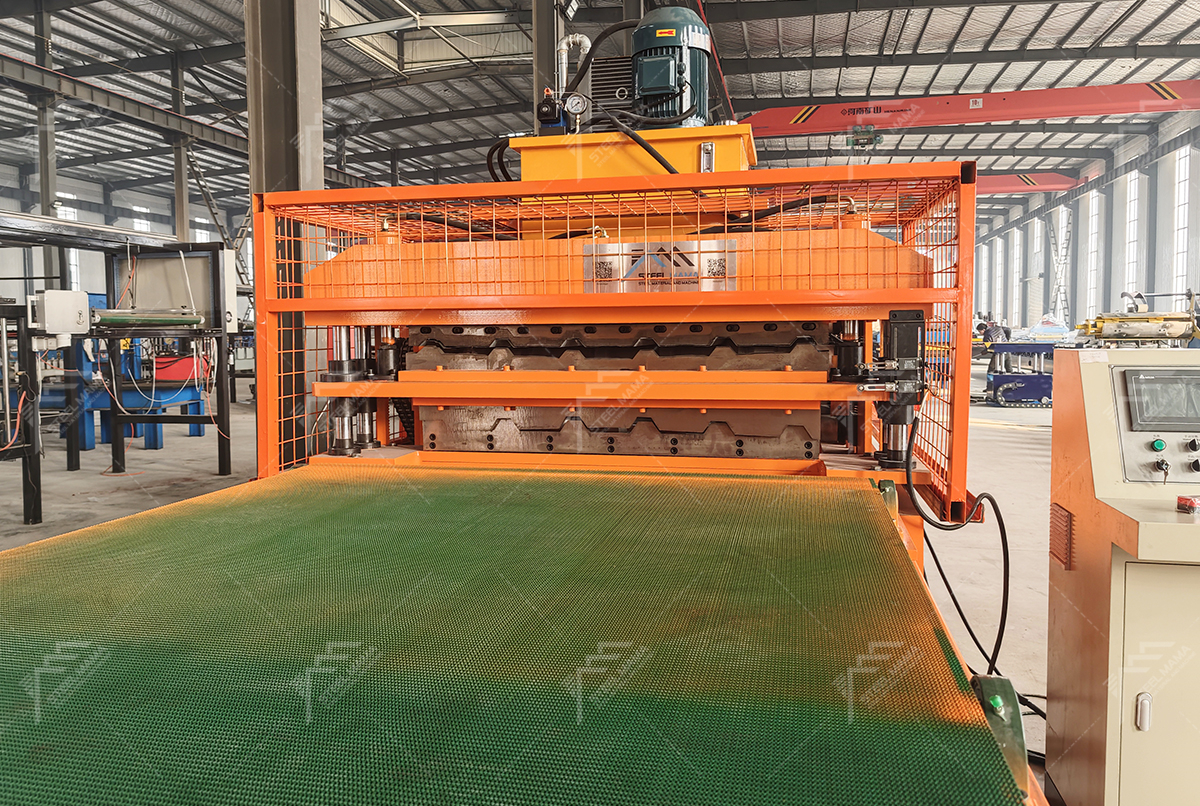Double Deck Roof Sheet Machine.jpg